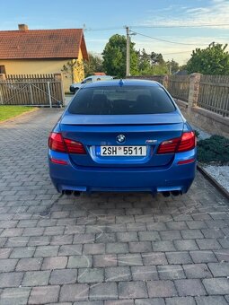 Osobní automobil BMW M5, FV91 - 2