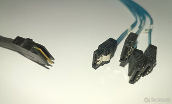 miniSAS to 4x SATA kabel - 2