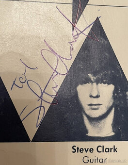 Def Leppard podepsali všechny původní členy - 2