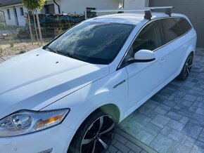 Střešní nosiče / příčníky Thule / KIT - 2