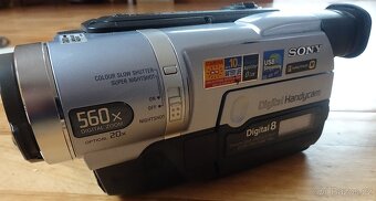 Sony Digital8 Handycam DCR-TRV140E – funkční videokamera - 2