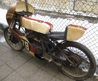 Silniční závodní motocykl jawa čz - 2