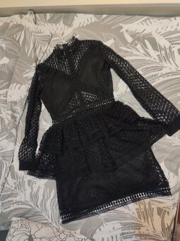 Černé krajkové šaty vel 36 - 2