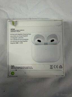 Originální Apple AirPods 3 (2022) s Lightning nabíjecím pouz - 2
