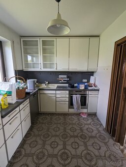 Prodám kvalitní a značkovou kuchyni Bosch včetně spotřebičů - 2