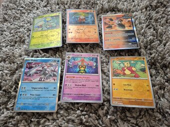 511 ks Pokémon Paradox Rift s příslušenstvím - 2