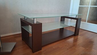 Konfereční stolek nebo pod televizi - 2