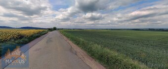 Prodej zemědělského pozemku 8750 m2, obec Veliká Ves u Prahy - 2