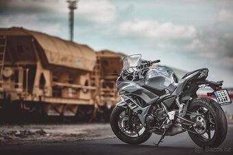 Kawasaki Ninja 650 – 2018 – 34 xxx km – top stav - 2