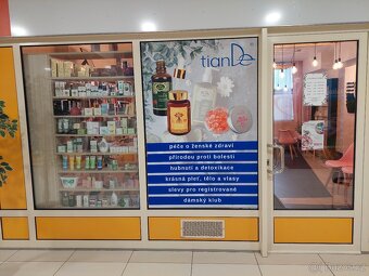 Prodejna kosmetiky a parfémů - 2