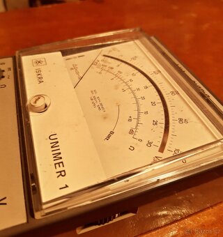 Funkční multimetr Iskra UNIMER 1 z roku 1972 - 2