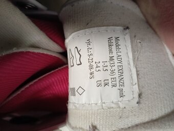 Dívčí lední brusle - 2