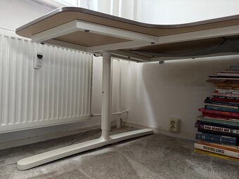 IKEA rohový psací stůl - 2