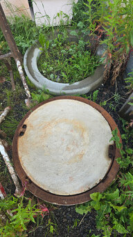 Kanalizační poklop D400 - 2