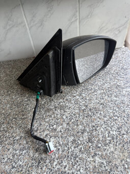 Ford Galaxy 014347  prava strana zrcadko cely od roku 2006 - 2