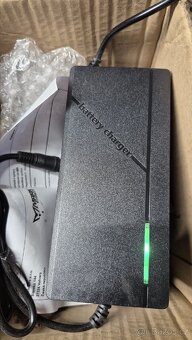 Nabíječka kolo,koloběžka 60V 2A - 2