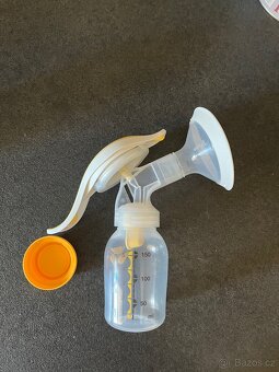 Ruční odsávačka Medela - 2