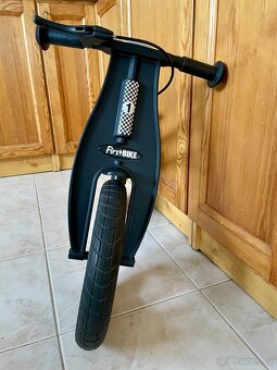 Odrážedlo FirstBIKE Limited Black - 2