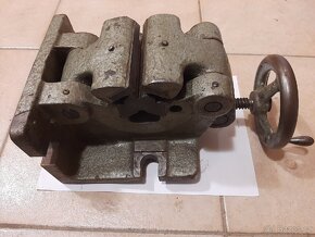 Strojní prizmatický svěrák 100mm - 2