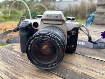 Canon EOS 50e, Canon EF 28-80 - 2