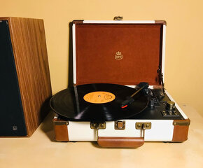 GPO Ambassador - kufříkový gramofon - 2
