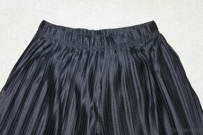 Dívčí plisé / plisované kalhoty Reserved vel. 134 - 2