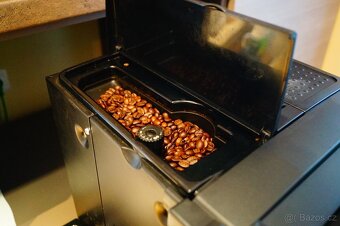 Vestavný kávovar Bauknecht KMT 9145 PT - 2
