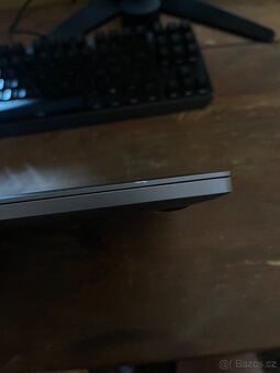 Apple MacBook M1 Pro 13" - 16GB RAM, 256GB SSD - 2
