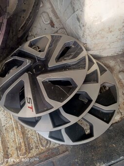 Plech kola Zafira c - 2