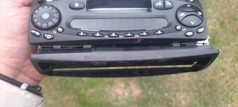 Prodám auto Rádio BLAUPUNKT - 2