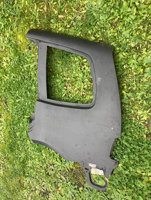 Levý zadní blatbík vw touran - 2