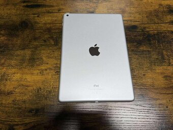 Apple iPad 10.2" 9. gen. (2021) - 2