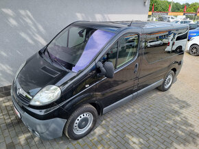 Opel Vivaro 2,5 TDCi 8 Míst Webasto 2xKlima 242.000 Kč - 2