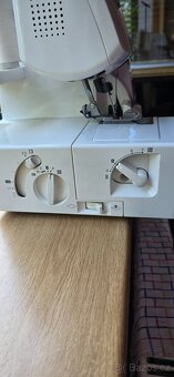 Overlock Brother šicí stroj - 2