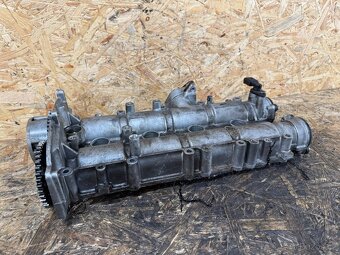 VÍKO VENTILŮ 1.4 TSI / TFSI 03C103475BC - 2