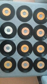 Vinylové staré gramodesky + hurvínek a spejbl (ps:bez obalů) - 2