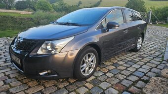 Toyota Avensis 2.0 TDI - 2