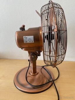 Prodám stolní větrák/ventilátor s měděným designem - 2