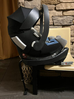 Autosedačka Cybex Aton 5 + ISOfix zákaldna - 2