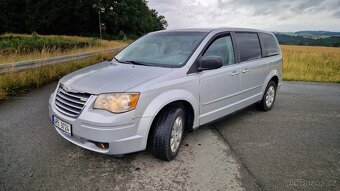 Chrysler Voyager Town Country 3,3 - 2