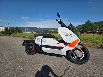 BMW CE04 – odpočet DPH – řidičský průkaz B (auto) - 2
