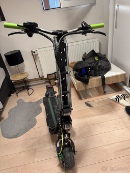 2WD Elektrická koloběžka EcoWheel Pre200 8000W 40Ah - 2