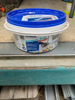 Spárovací hmota Mapei - 2