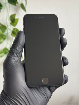 iPhone SE (2022) 64GB - 99% baterie, DPH - 2