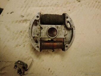 Zapalování jawetta,stadion - 2