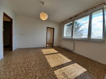 Pronájem nezař. bytu 2+1 a 1kk, Brno Venkov, trvalý pobyt - 2