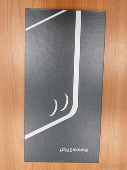 Samsung Galaxy Z FLIP7 12/512GB - 2