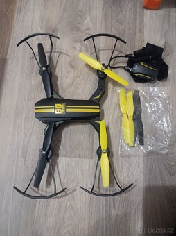 Dron na ovládání, ovladač na ruku, 2,4 GHz - 2