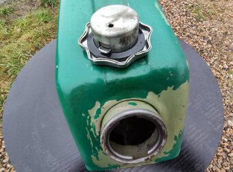 Nádrž Babetta 210 - 2