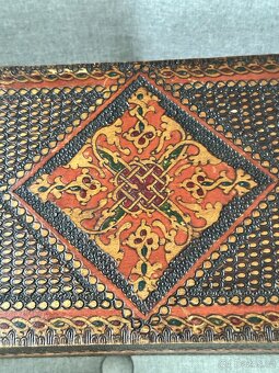 Stará dřevěná krabička - 2